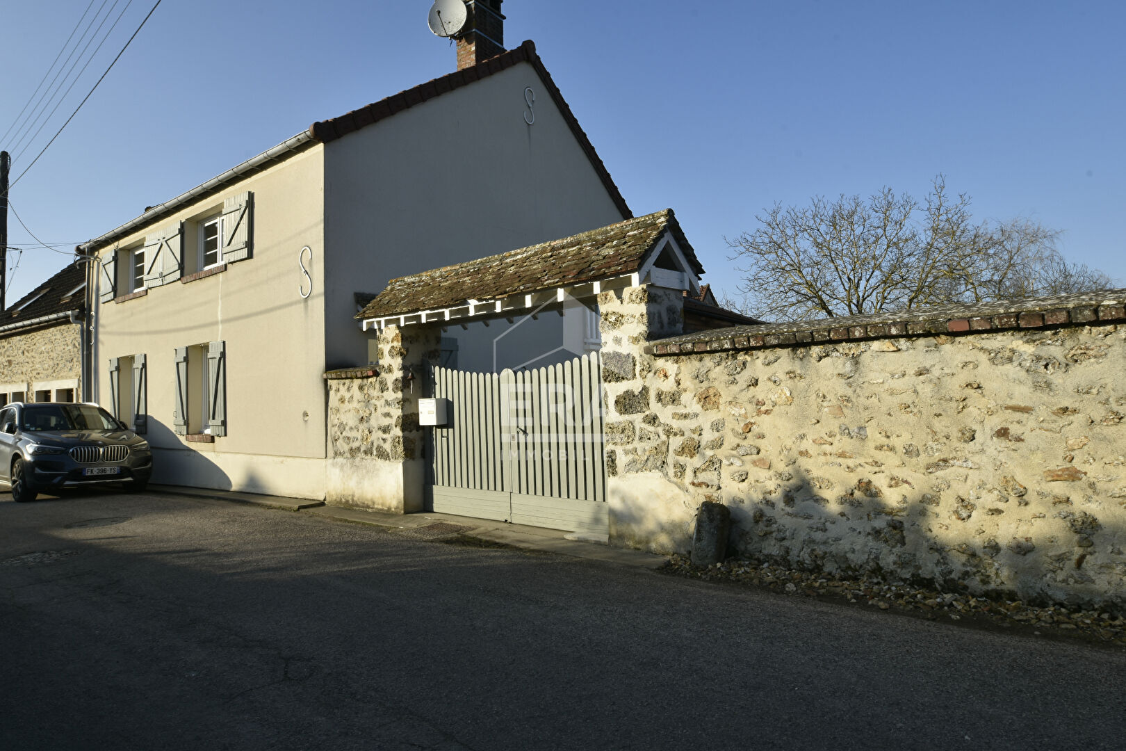 MAISON ANCIENNE SECTEUR CALME