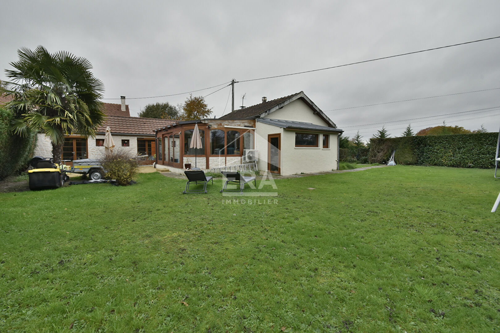 Maison à vendre à Garancières - 6 pièces, 4 chambres, bon état