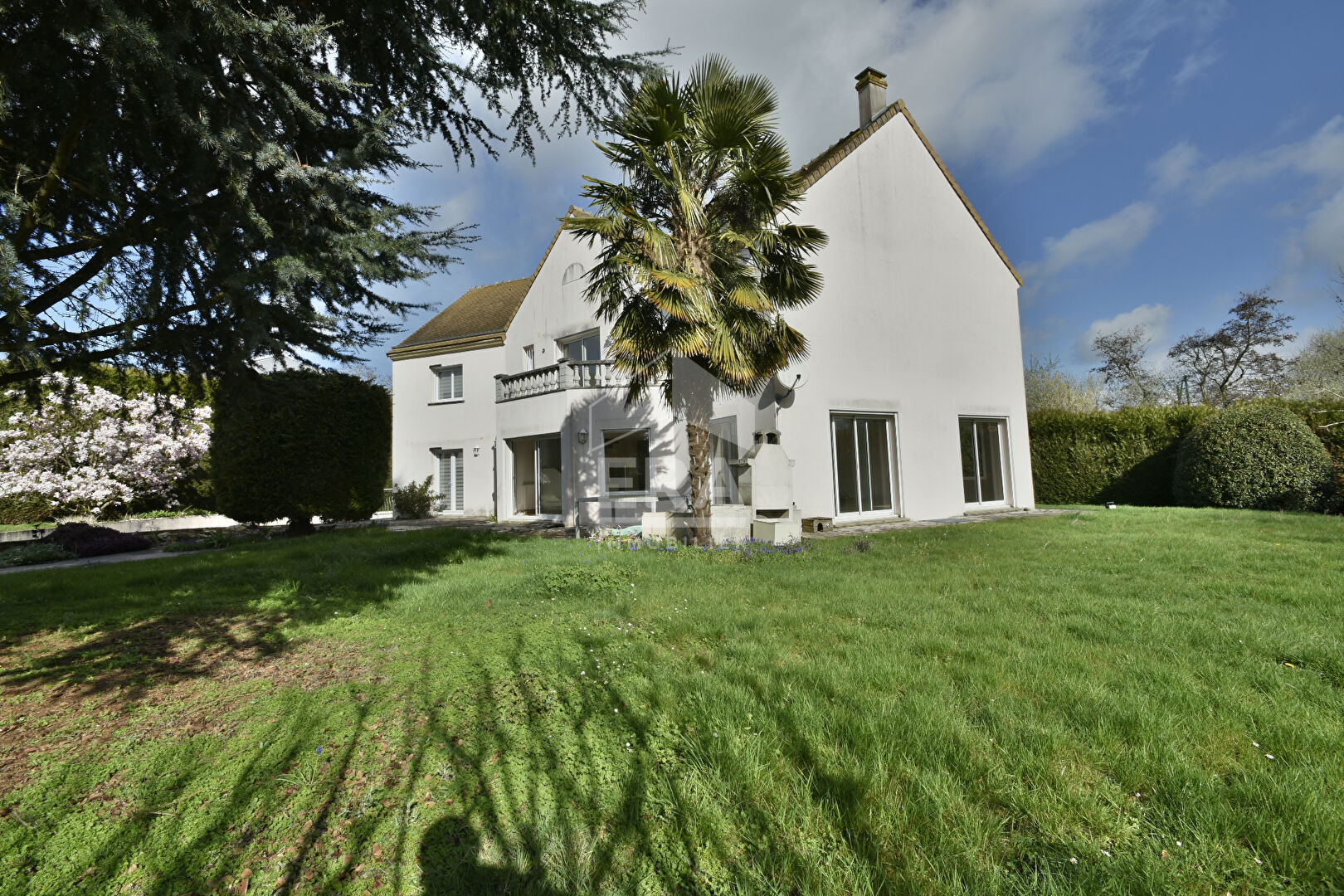 Maison MÉRÉ 8 pièce(s) 260 m2