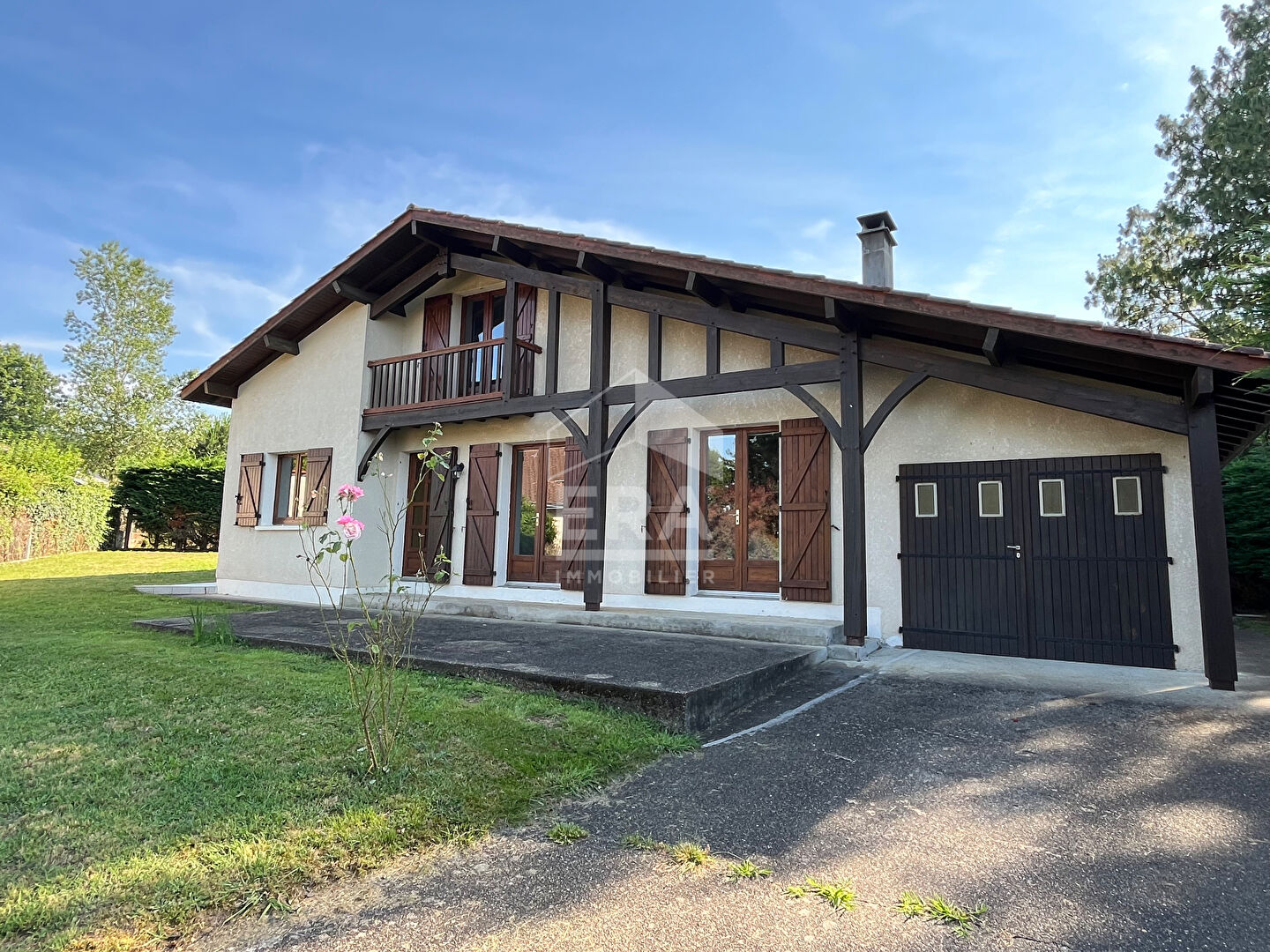 Maison à Saint-Pierre-du-mont 6 pièces 109 m2