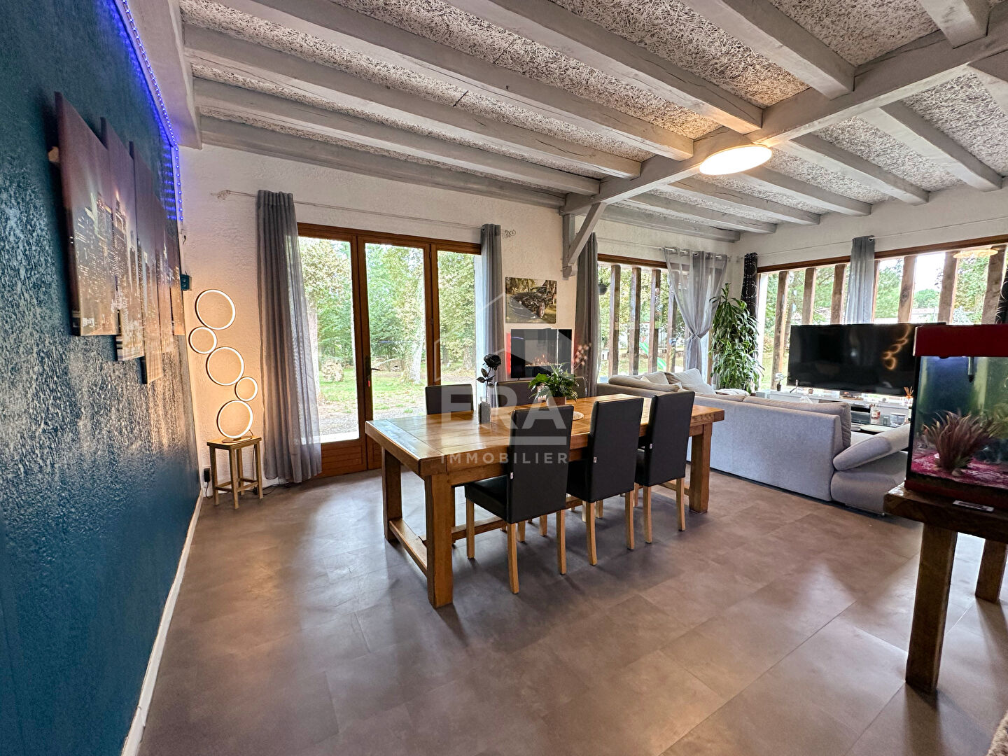 Photo Maison traditionnelle de 220 m² à PERQUIE image 3/6