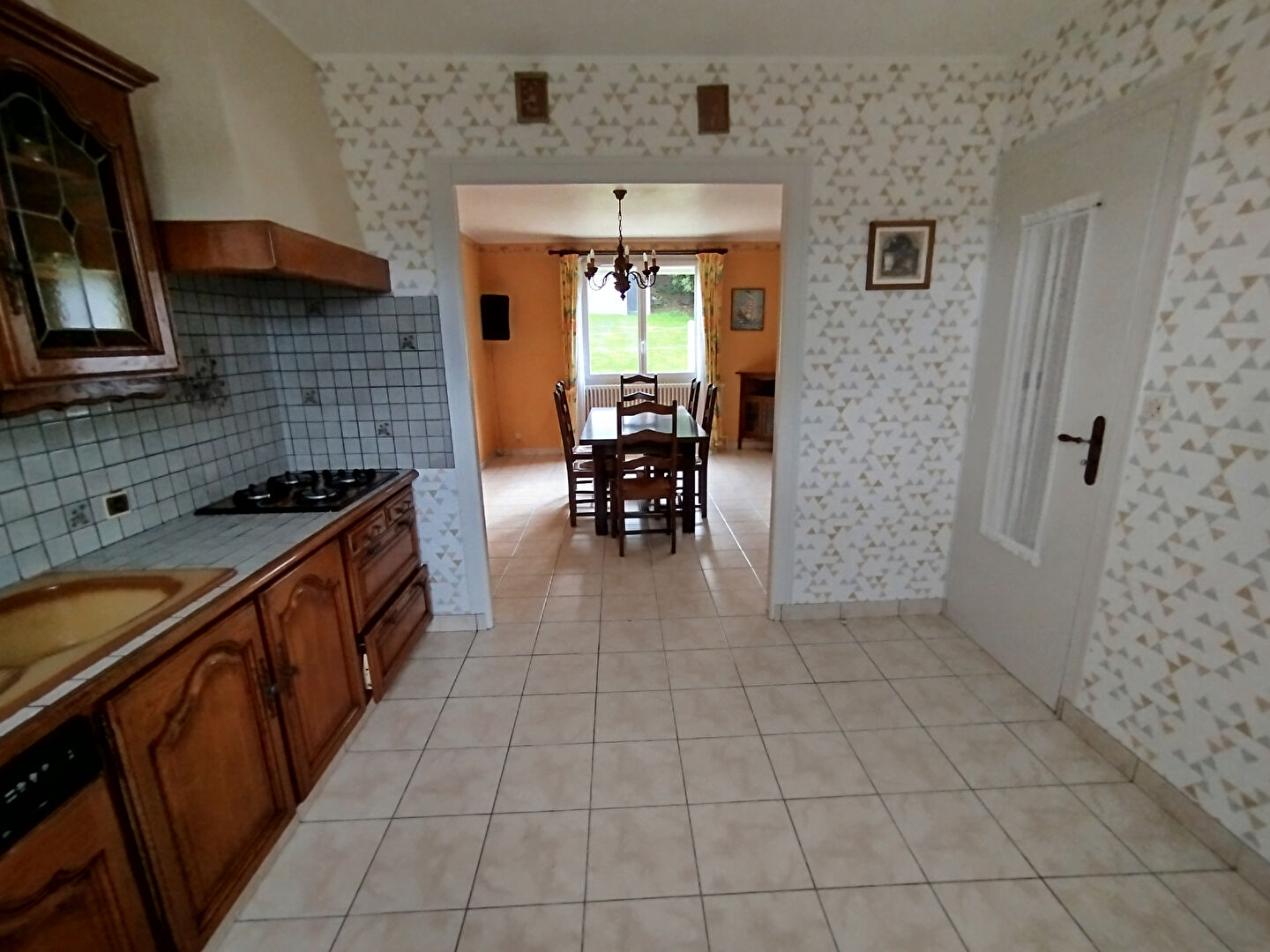 Photo A VENDRE Maison 6 pièces de 96m² à Lampaul Guimiliau image 2/6