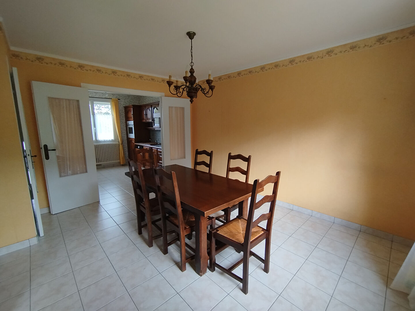 Photo A VENDRE Maison 6 pièces de 96m² à Lampaul Guimiliau image 3/6