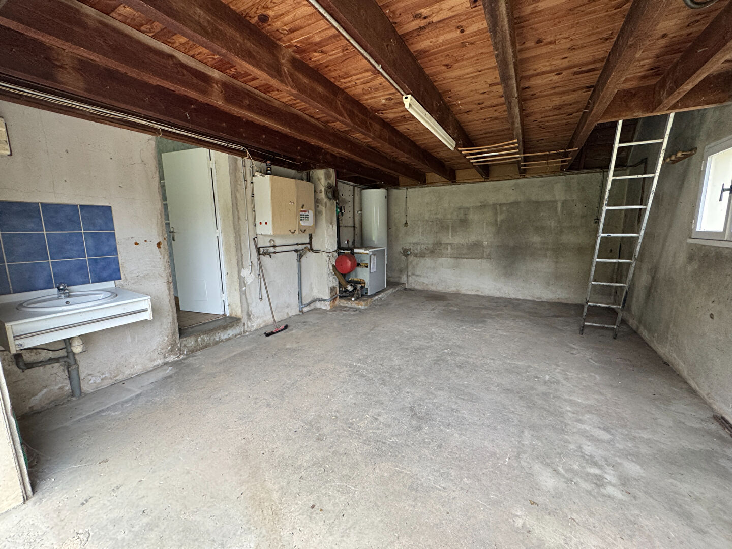 Photo A VENDRE - Maison Landivisiau 7 pièces 112.75 m2 image 5/6