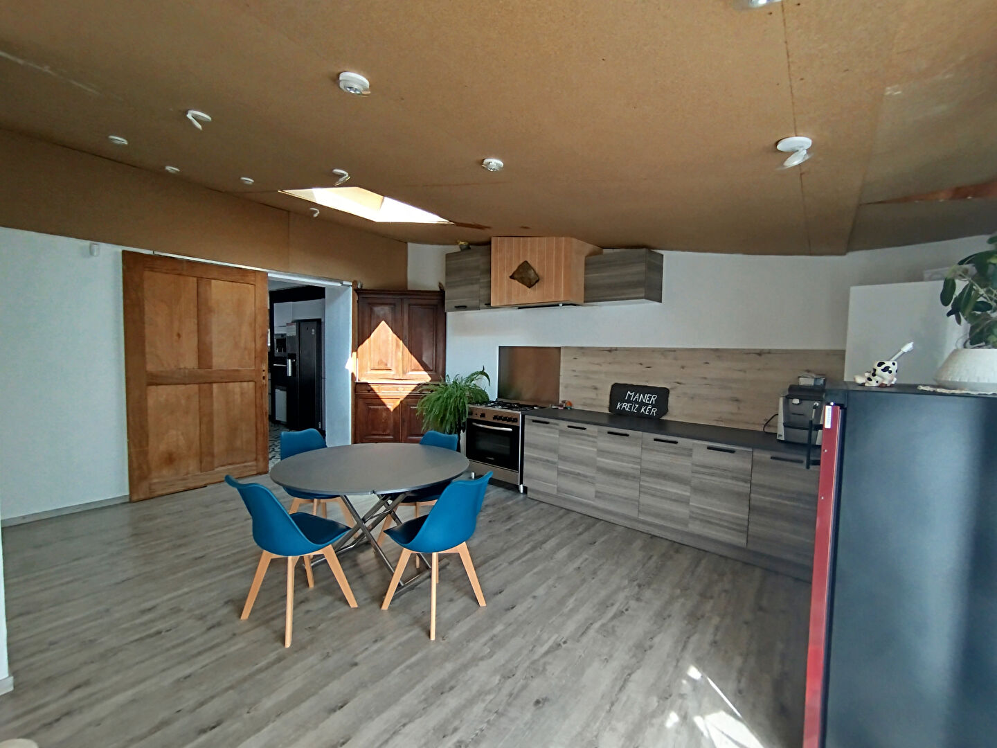 Photo Maison à vendre à COMMANA - 185 m² image 4/6