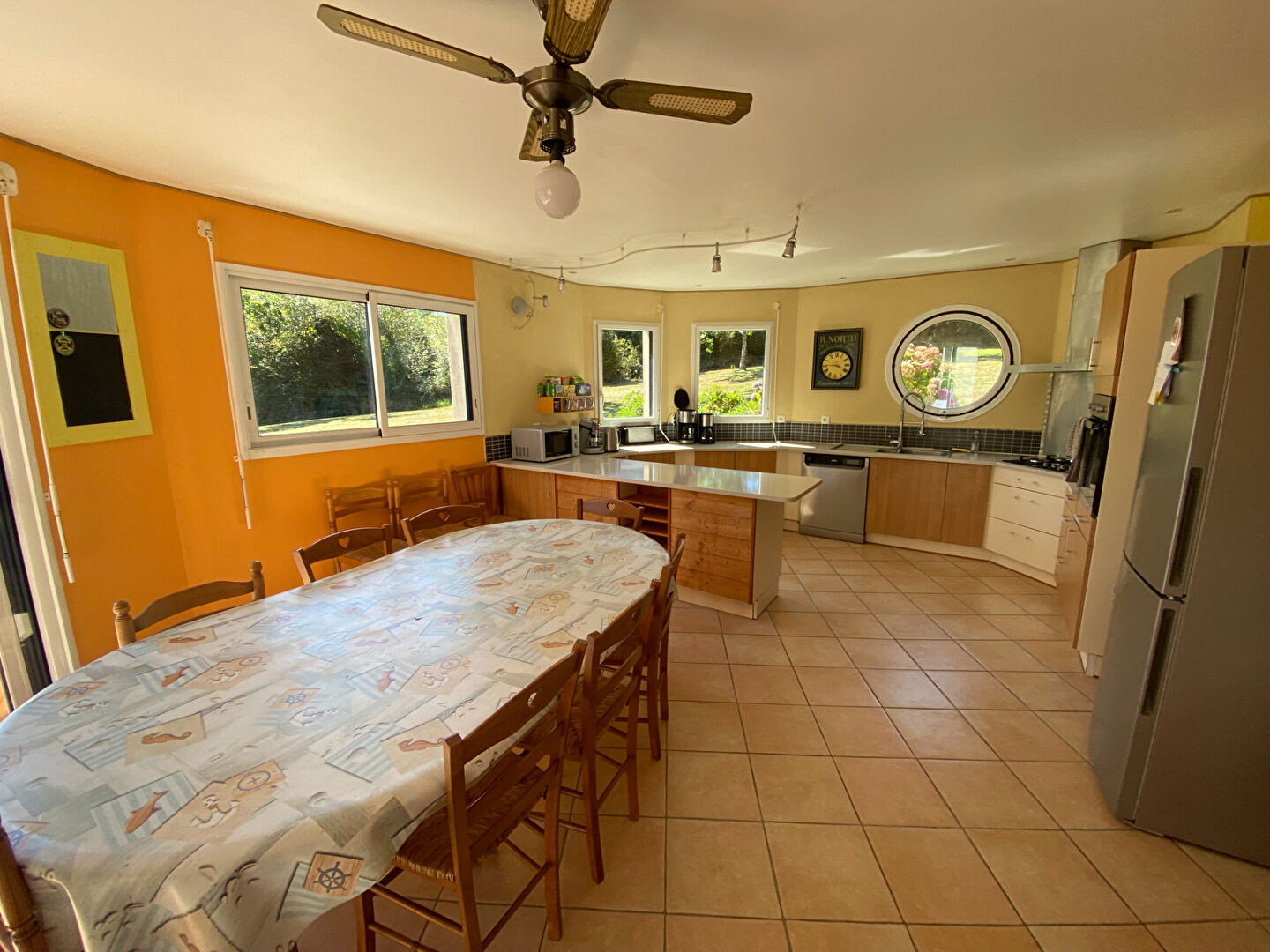 Photo Maison spacieuse à vendre à Crozon - 5 chambres et grand terrain ! image 4/6