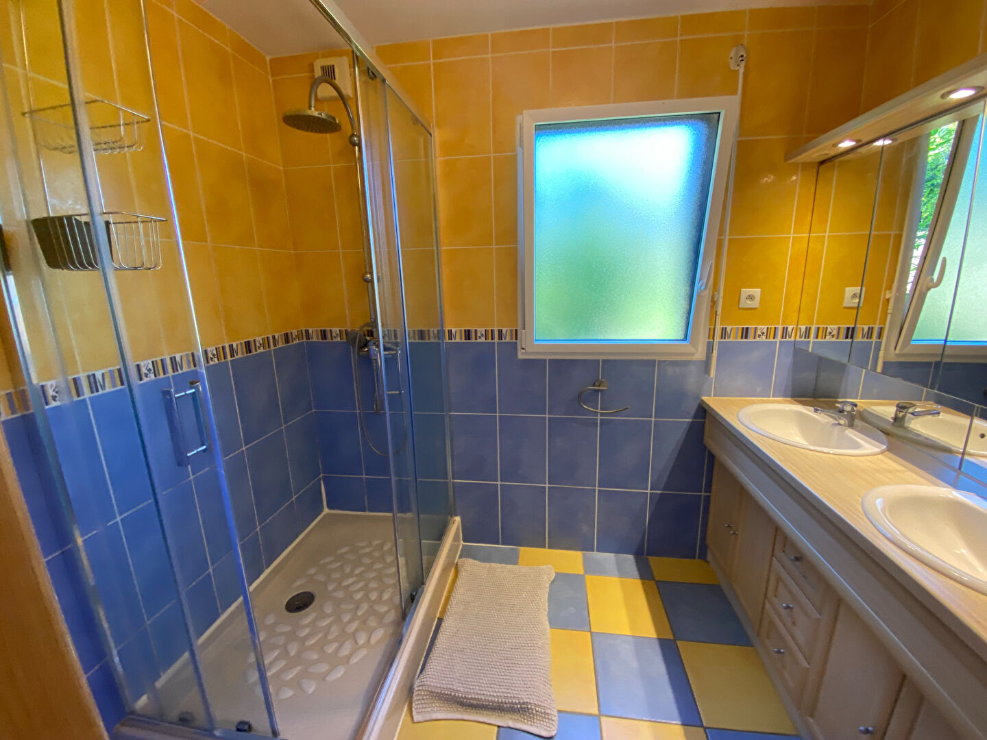 Photo Maison spacieuse à vendre à Crozon - 5 chambres et grand terrain ! image 5/6