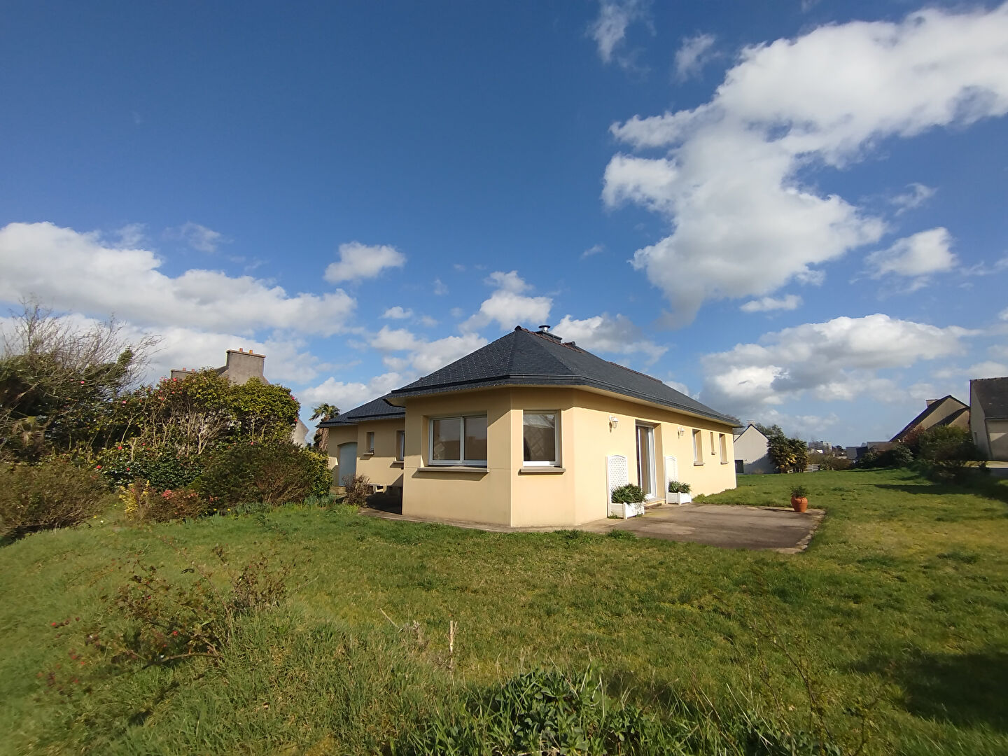 A vendre maison de 102m² 5 pièces à Landivisiau