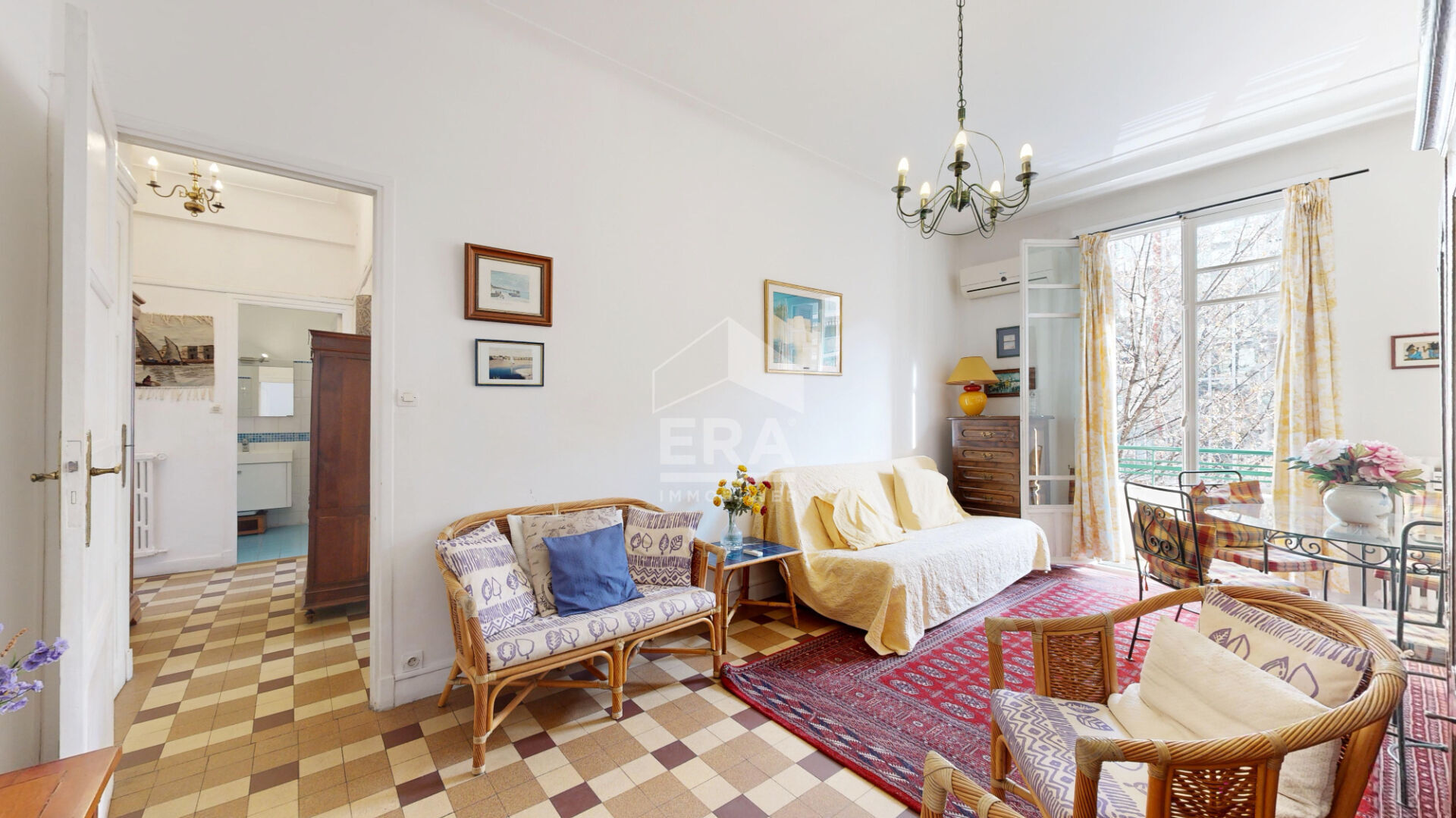 NICE - FLEURS / F. GROSSO : VASTE 2 PIÈCES AVEC BALCON CÔTÉ EST