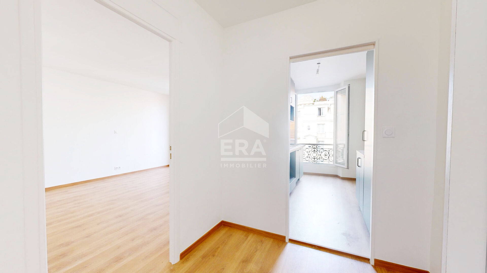 Photo NICE - CARRÉ D'OR : EN DERNIER ÉTAGE VASTE F1 AU CALME ABSOLU image 5/6