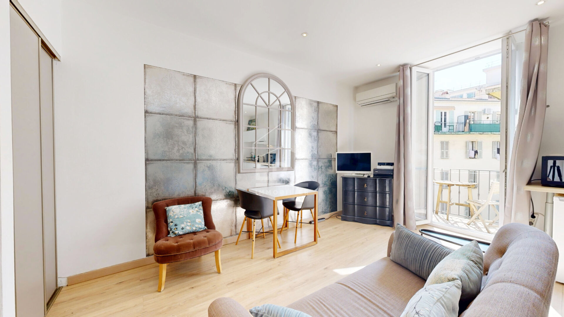 Photo NICE - CENTRE-VILLE / GIOFFREDO : CHARMANT STUDIO AVEC BALCON AU SUD image 1/6