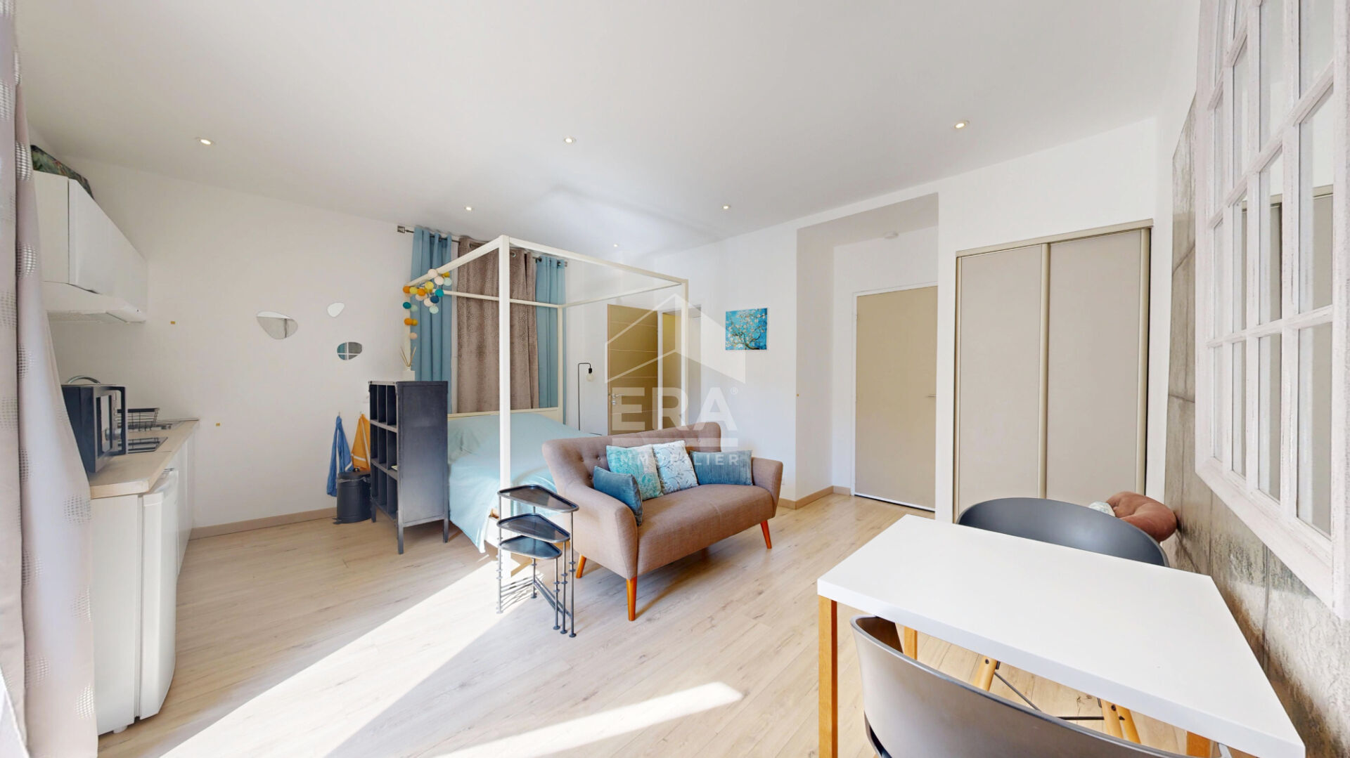 Photo NICE - CENTRE-VILLE / GIOFFREDO : CHARMANT STUDIO AVEC BALCON AU SUD image 3/6