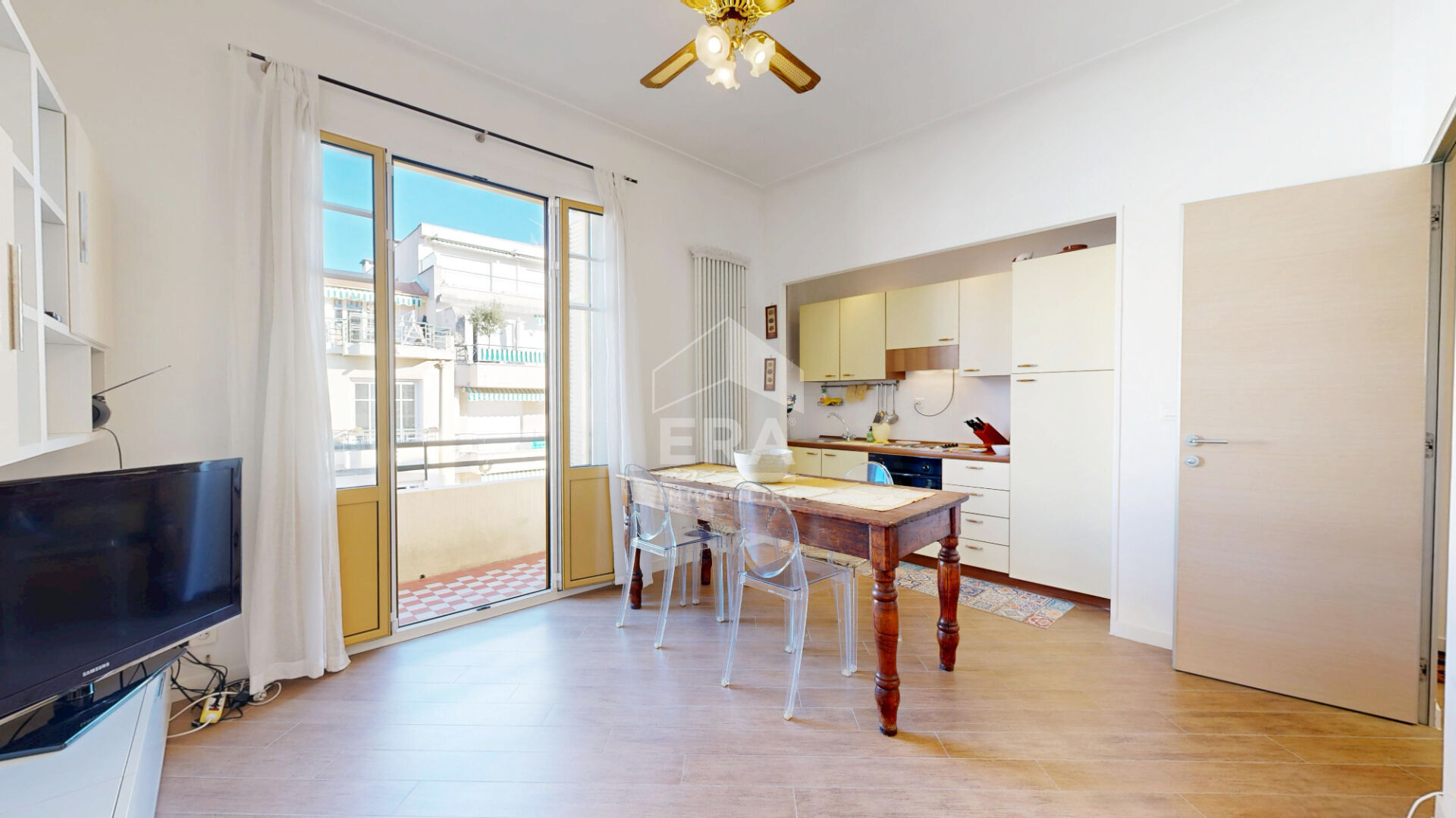 Photo NICE - FLEURS : TRÈS BEAU 2 PIÈCES AVEC BALCONS EN AVANT DERNIER ÉTAGE image 4/6