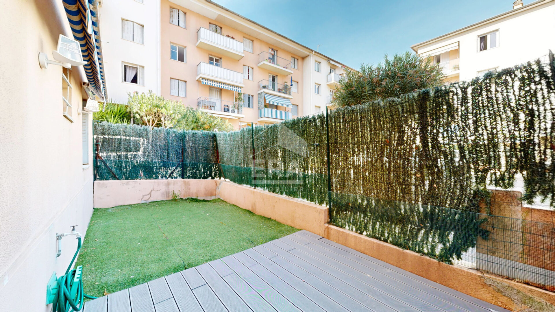 NICE - VALROSE : JOLI 3 PIÈCES EN REZ-DE-JARDIN AU CALME ABSOLU + GARAGE