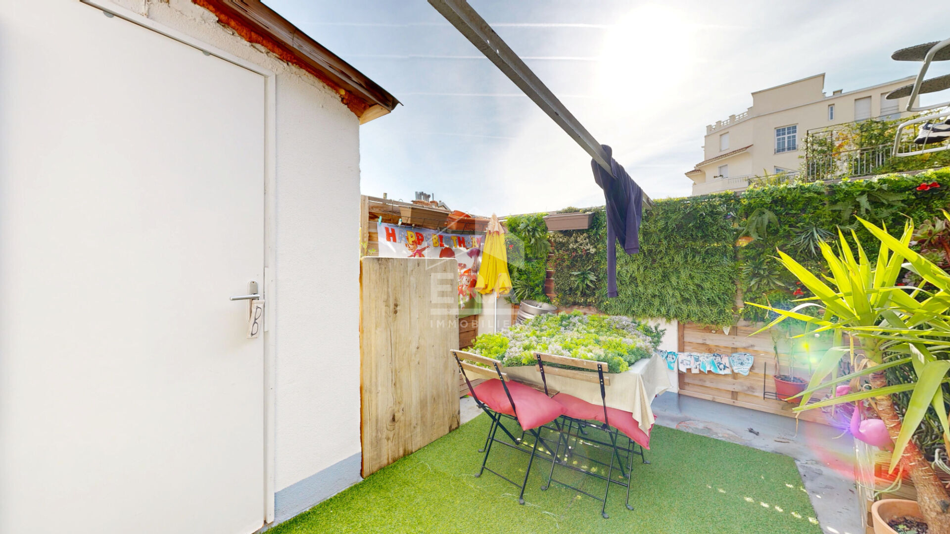 Photo NICE - FLEURS / F. GROSSO : JOLI 2 PIÈCES EN DERNIER ÉTAGE AVEC TERRASSE EXPOSÉE SUD VENDU LOUE image 1/6