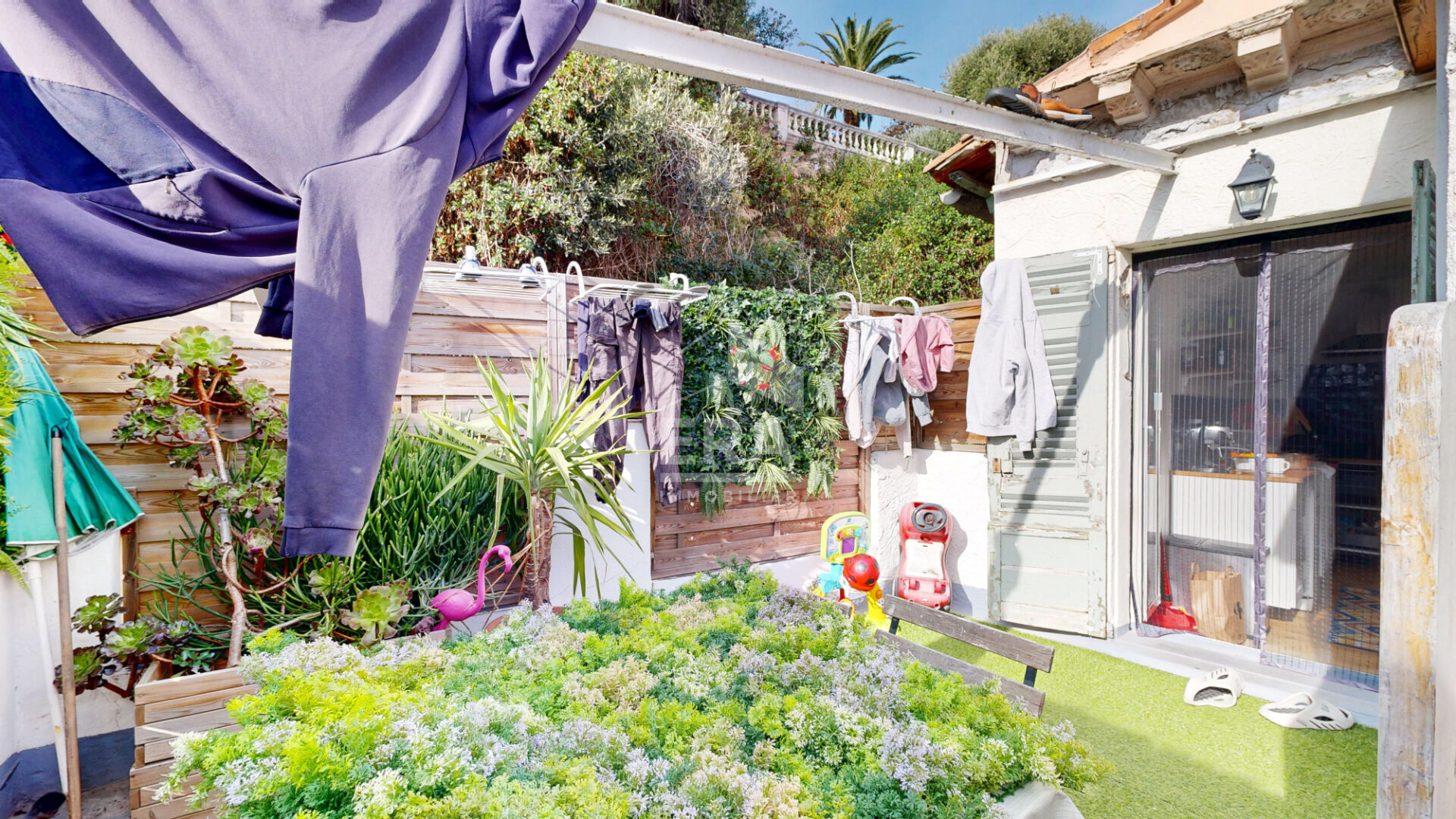 Photo NICE - FLEURS / F. GROSSO : JOLI 2 PIÈCES EN DERNIER ÉTAGE AVEC TERRASSE EXPOSÉE SUD VENDU LOUE image 4/6