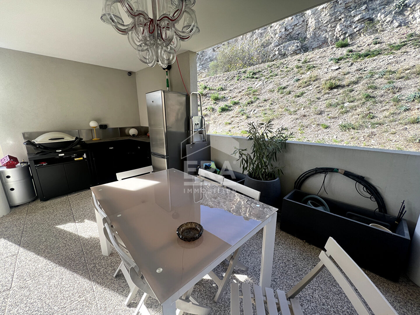 Photo SEPTEMES LES VALLONS - LES DEUX MOULINS - T4  de 89.82 m2 en RDC + terrasse 33,5 m2 + 2 places de parking image 4/6