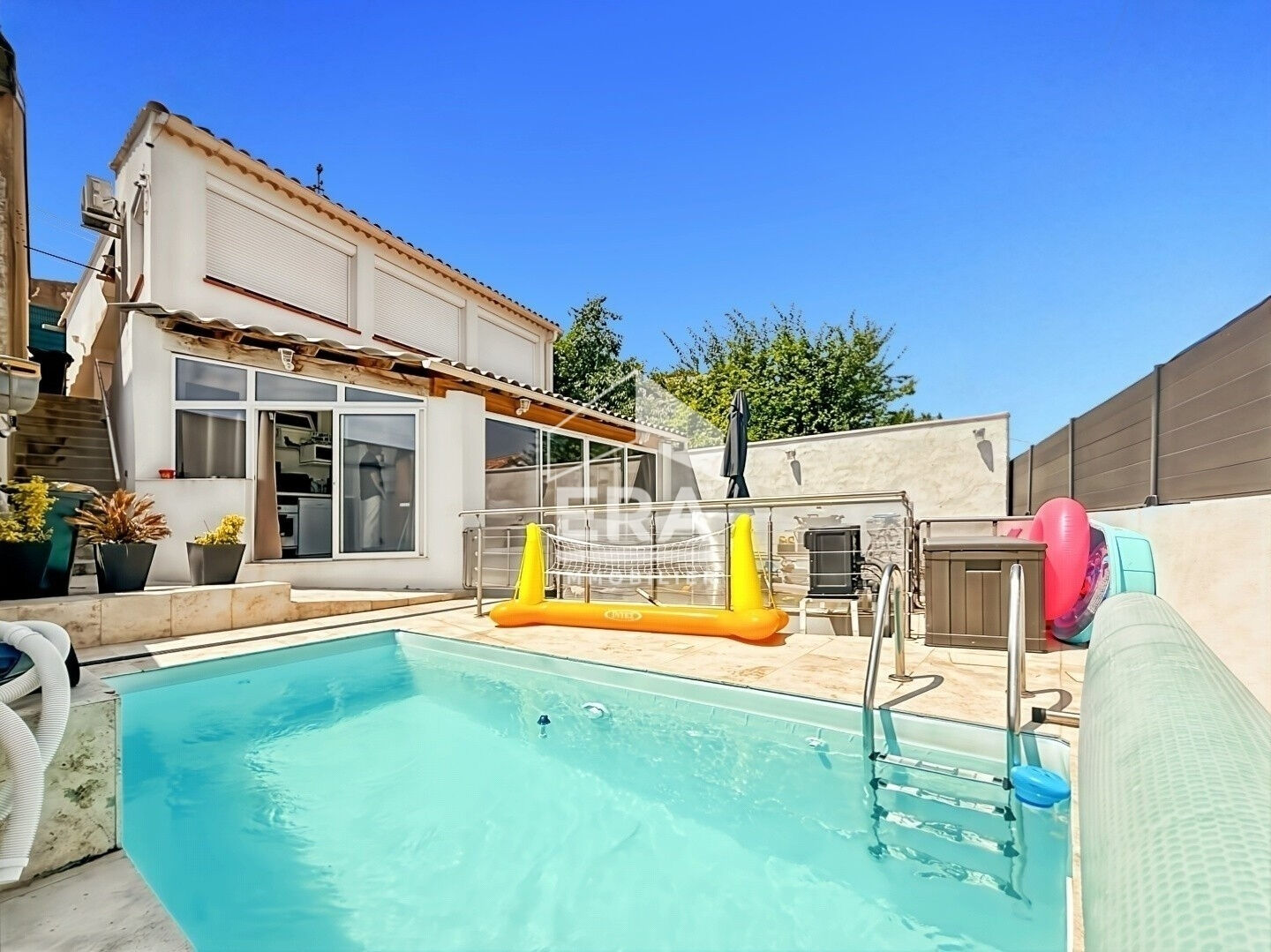 MARSEILLE 15E - Au calme et sur les hauteurs, maison T5 130m2 sur parcelle 247m2 avec vue