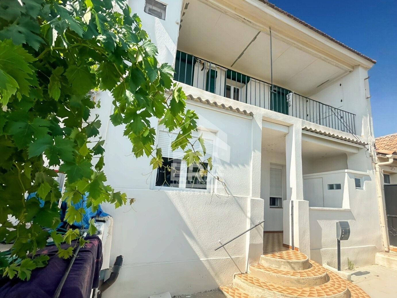 MARSEILLE 13016 - Maison de ville 63m² + 1 balcon de 10m² et terrasse