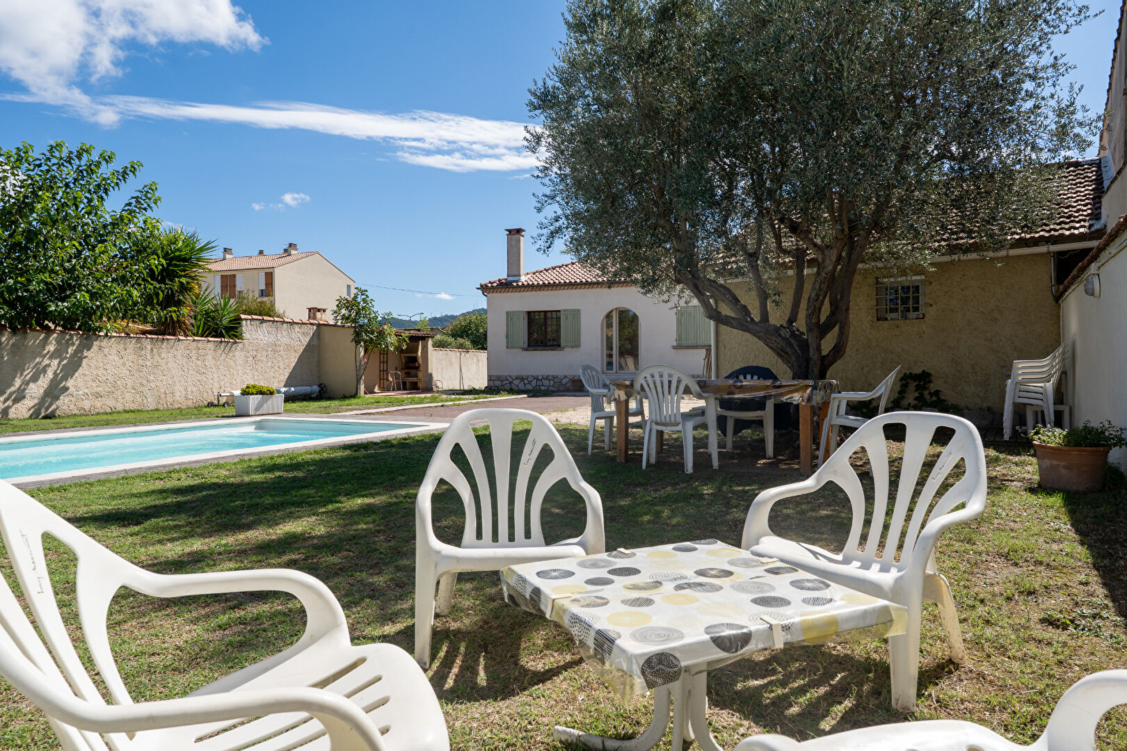 Photo SEPTEMES-LES-VALLONS - Maison 3 habitations sur parcelle de 973m2 image 1/6