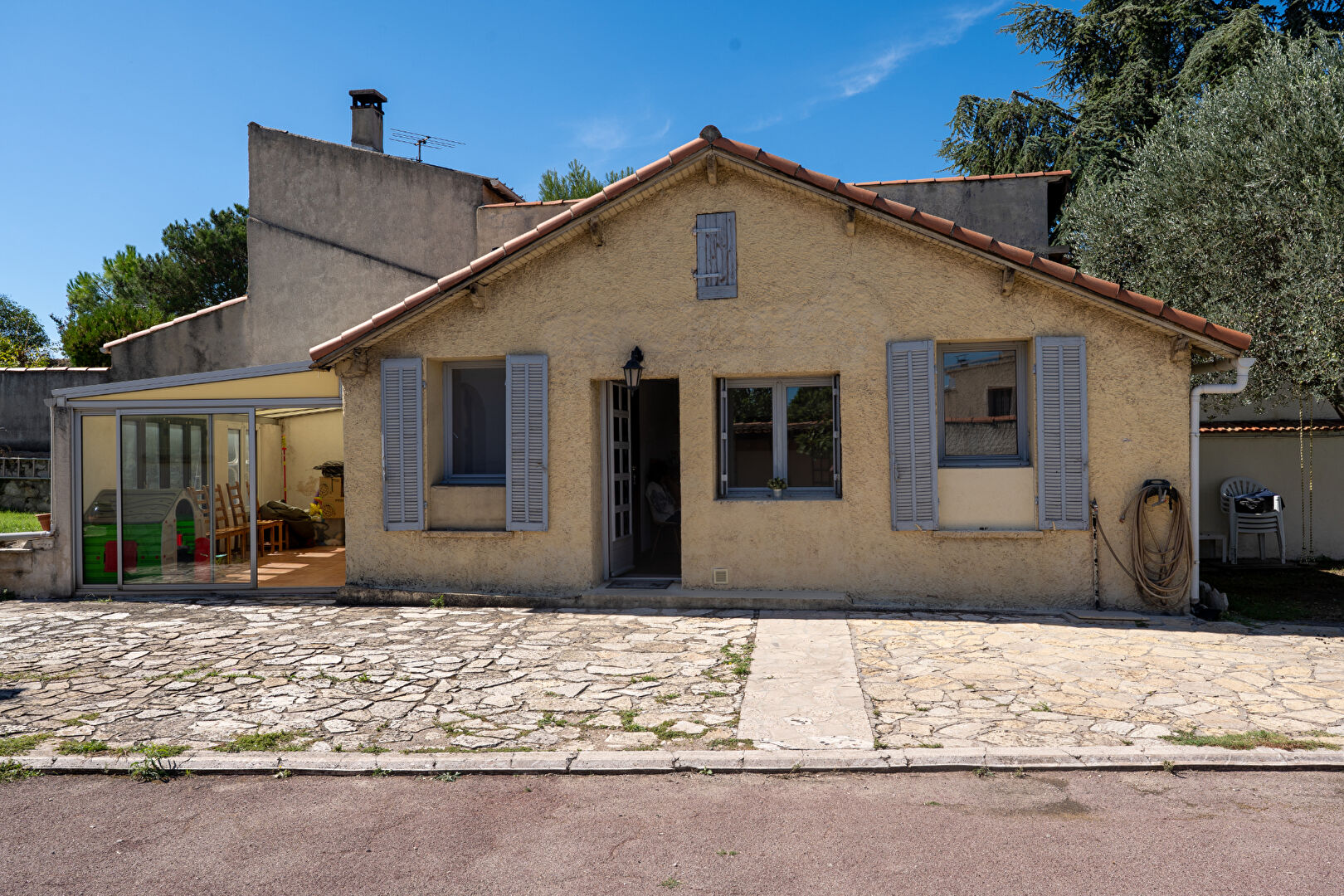 Photo SEPTEMES-LES-VALLONS - Maison 3 habitations sur parcelle de 973m2 image 4/6