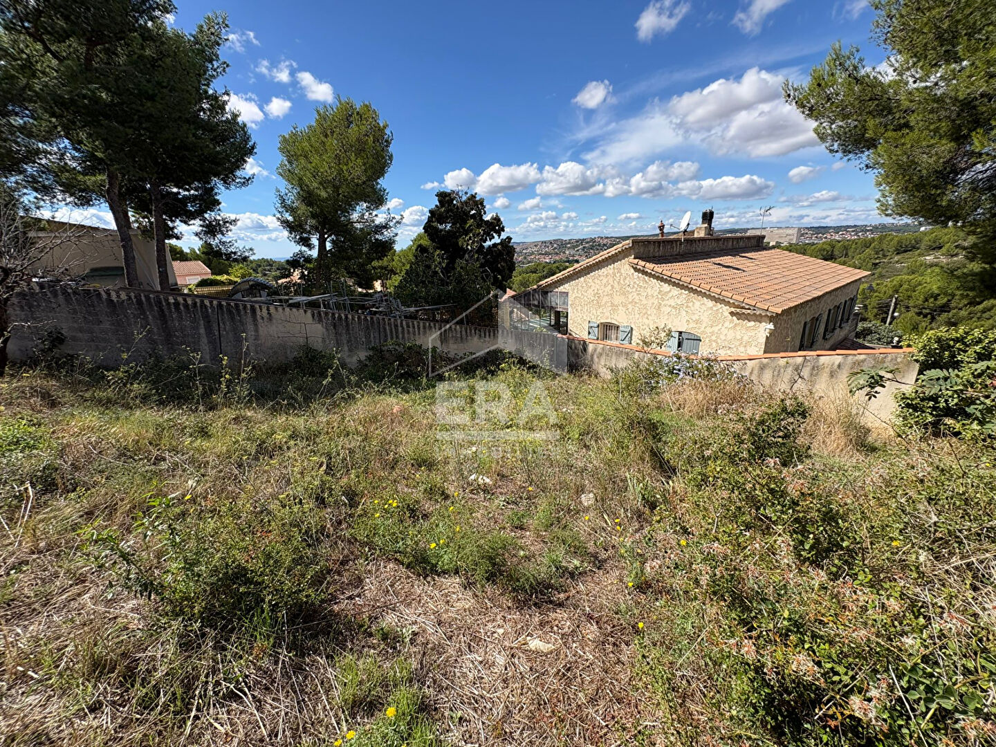 Photo SEPTEMES LES VALLONS - EXCLUSIVITE ERA - Terrain à bâtir 579 m2 image 1/6