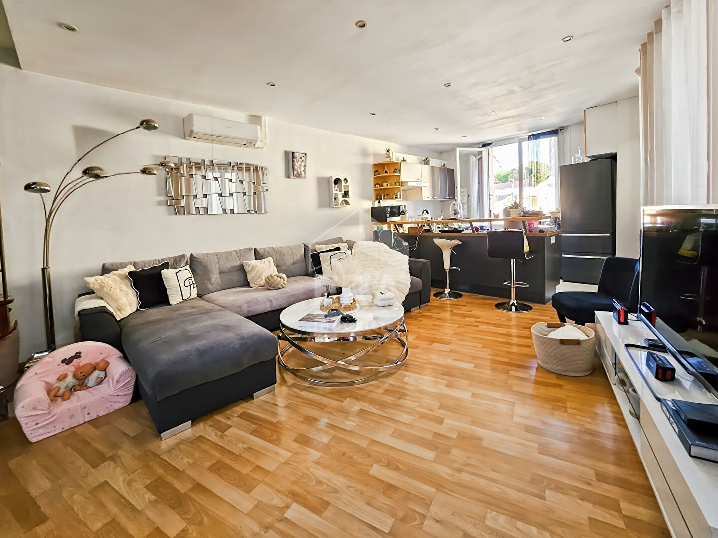 Photo MARSEILLE 14e -Quartier Bon Secours -Appartement T3 - 56,70 m² + véranda + garage -Vendu loué image 2/6