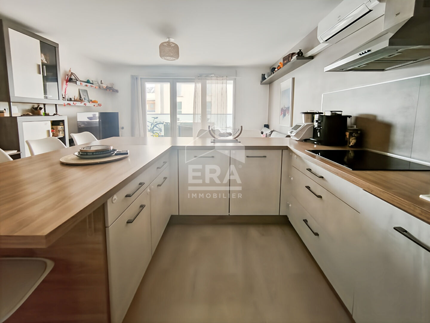 Photo MARIGNANE - EXCLUSIVITE- Appartement Marignane T3, terrasse et parking privé image 2/6