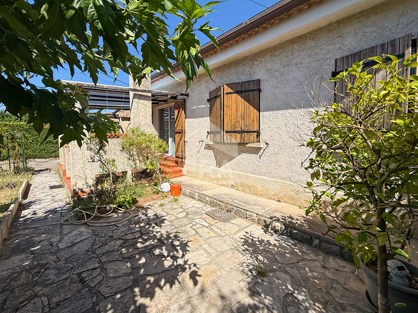 EXCLUSIVITÉ - LES PENNES-MIRABEAU VILLAGE - Maison T3 + Bureau + Garage sur une parcelle de 440 m2