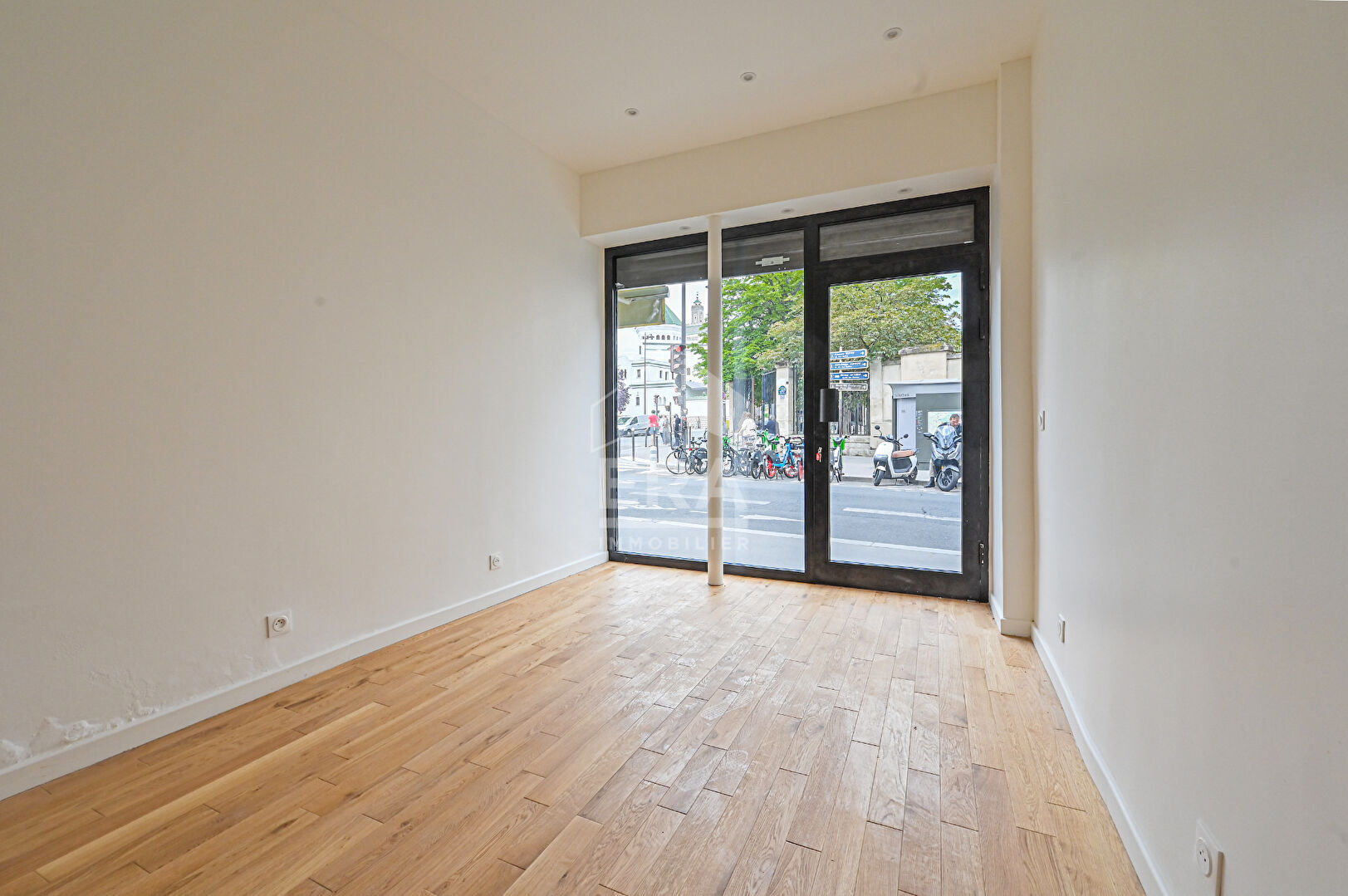 Photo Local commercial Paris 5eme 15.81m2 image 2/6