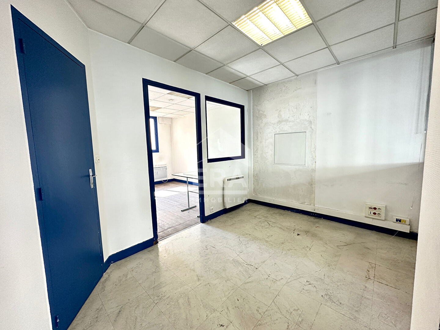 Photo PAU  Secteur centre-ville  Local commercial 107 m² (Murs) image 3/6