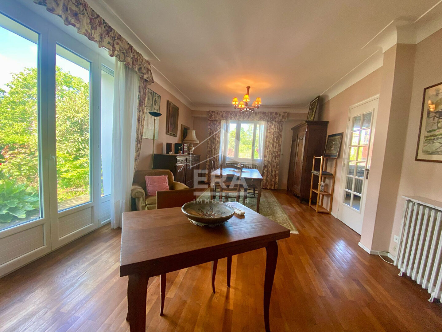 Photo PAU : Maison d'architecte de 124.25m², 7 pièces au calme image 2/6