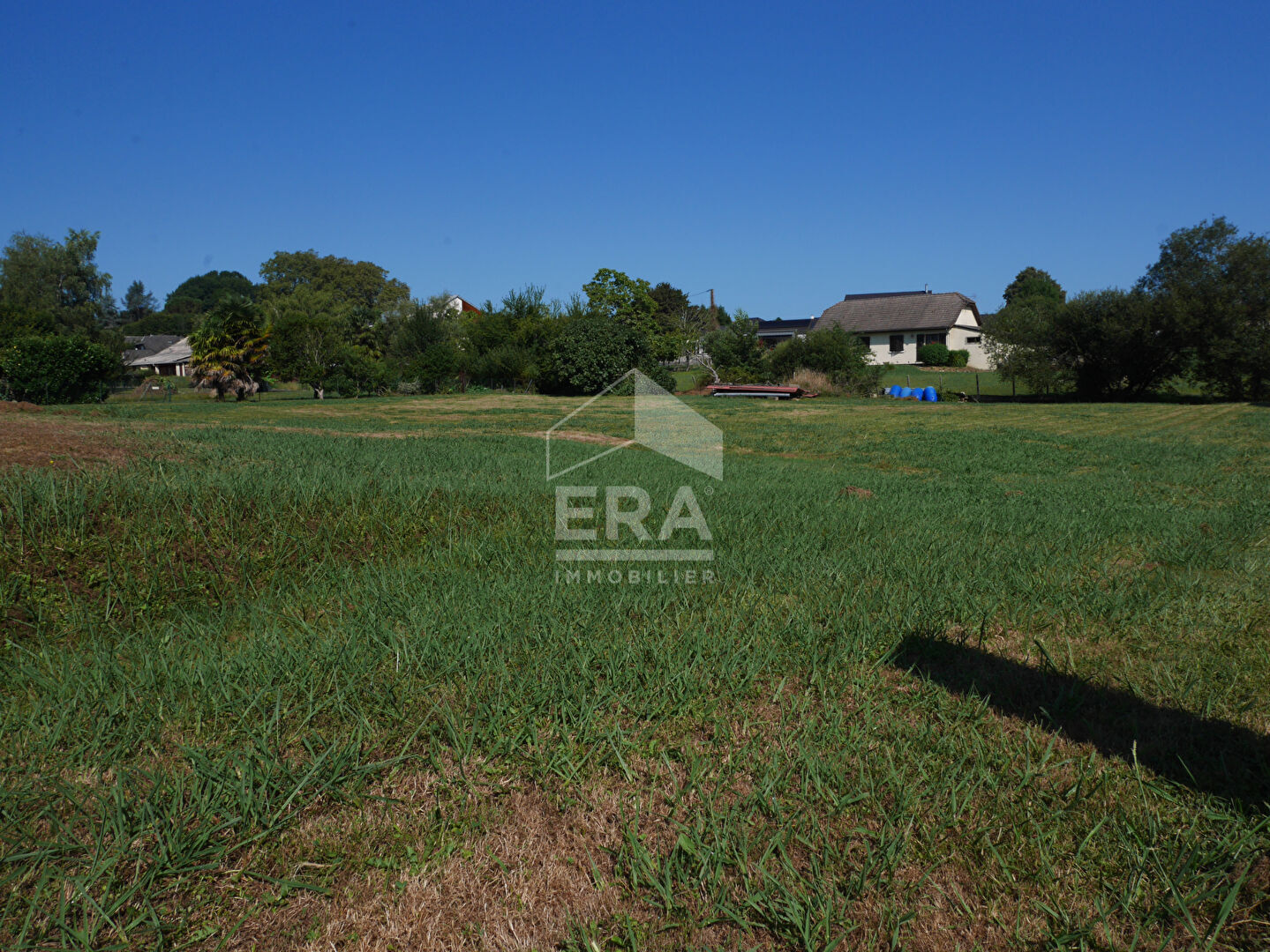 Photo MONEIN : Terrain de 1826 m2 image 3/5