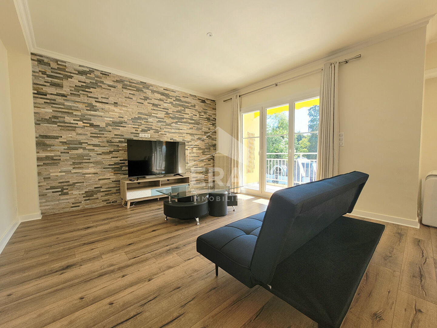 LOCATION MEUBLEE - Appartement T3 de 95m² - Quartier Trespoey avec garage et balcon