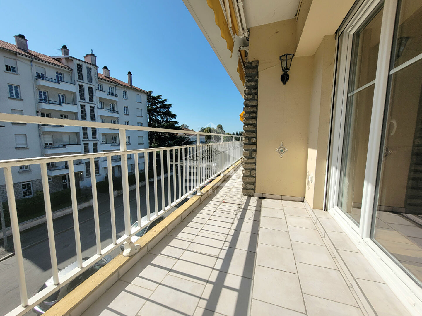 Photo LOCATION MEUBLEE - Appartement T3 de 95m² - Quartier Trespoey avec garage et balcon image 3/6