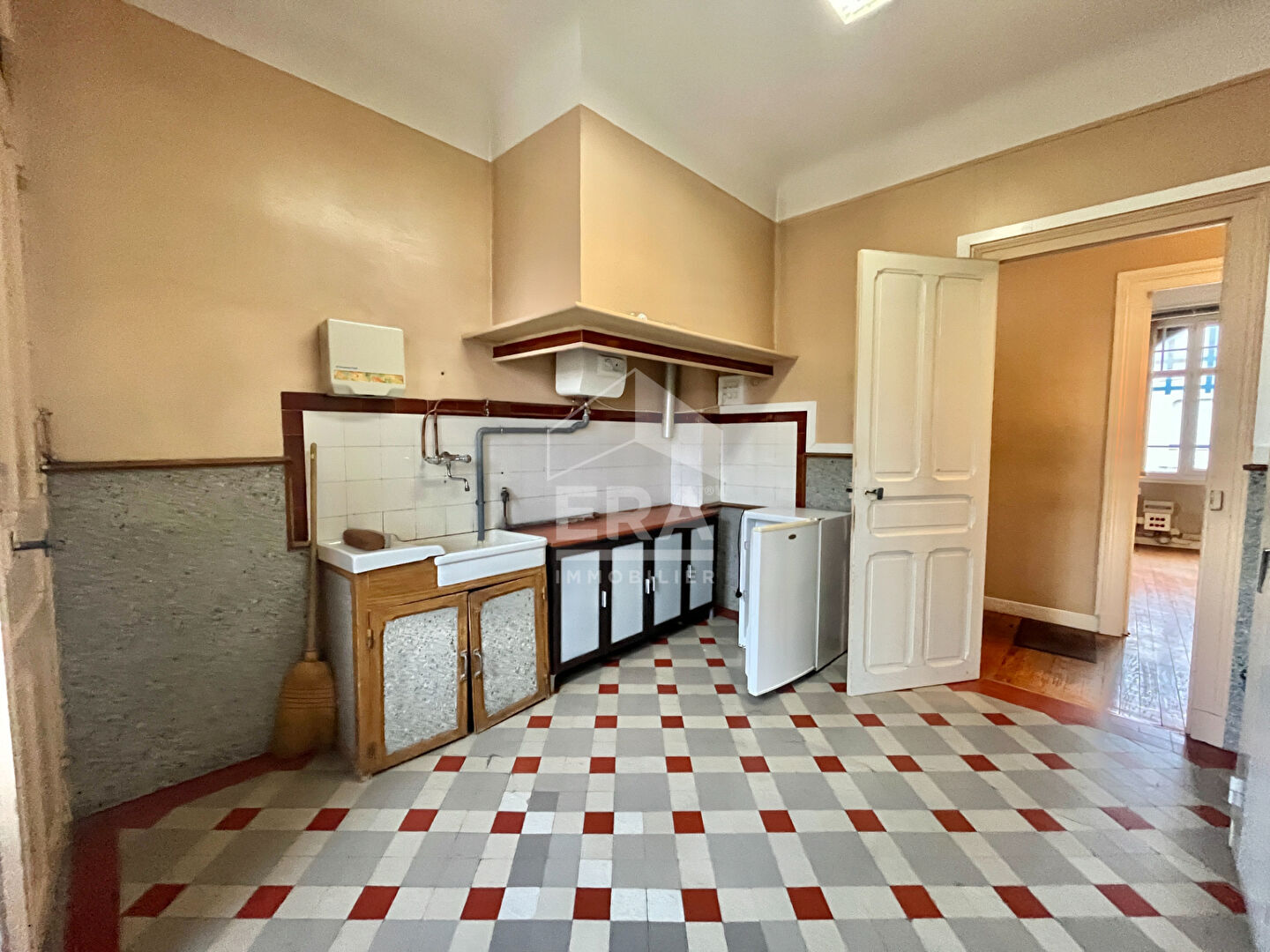 Photo Maison JURANCON 4 pièces - 120 m2 avec sous sol -  garage - petit jardin + dépendance image 4/6