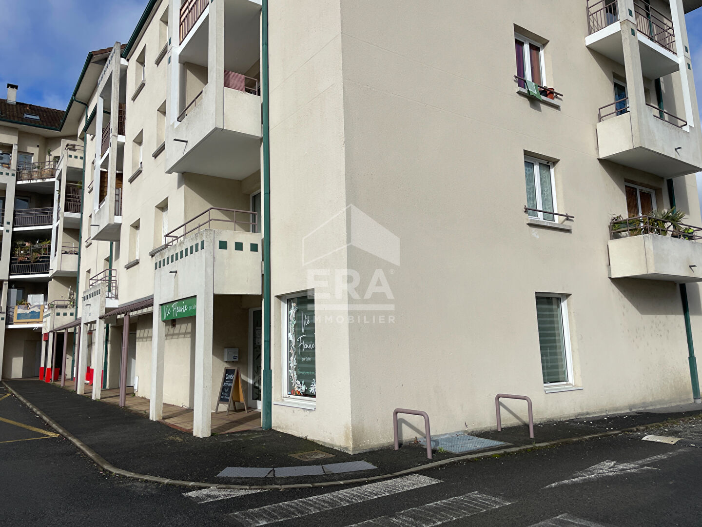 Local commercial de 2 pièces de 33 m² à PAU