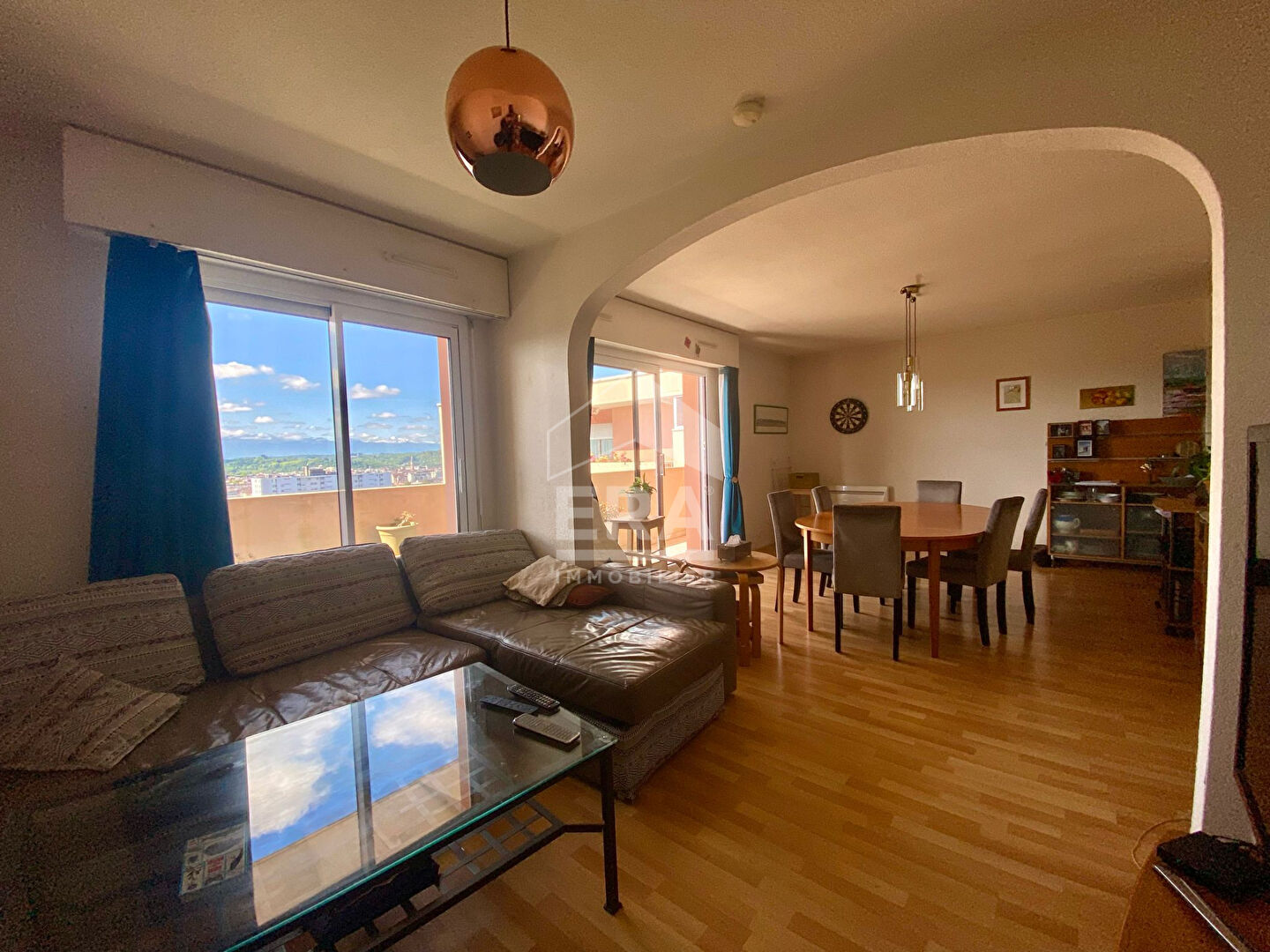 Photo L'appartement le plus haut de Pau - T4 plein sud de 103m² image 3/6