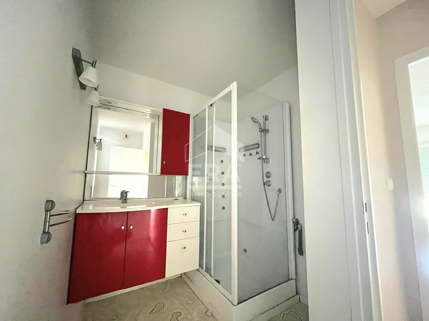 Photo PAU : Appartement 2 pièces avec parking et cave image 6/6