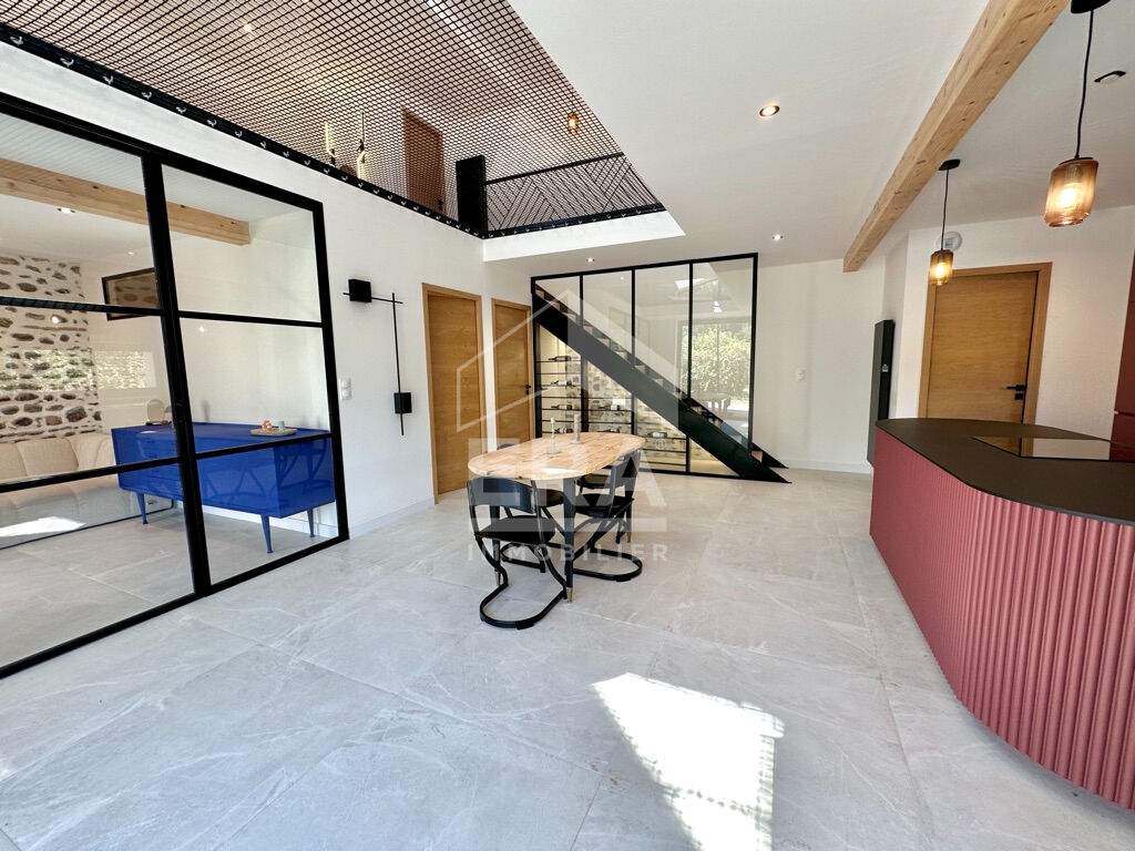 Photo A vendre : magnifique Loft dans une ancienne grange rénovée à Bizanos de 140m² image 2/6