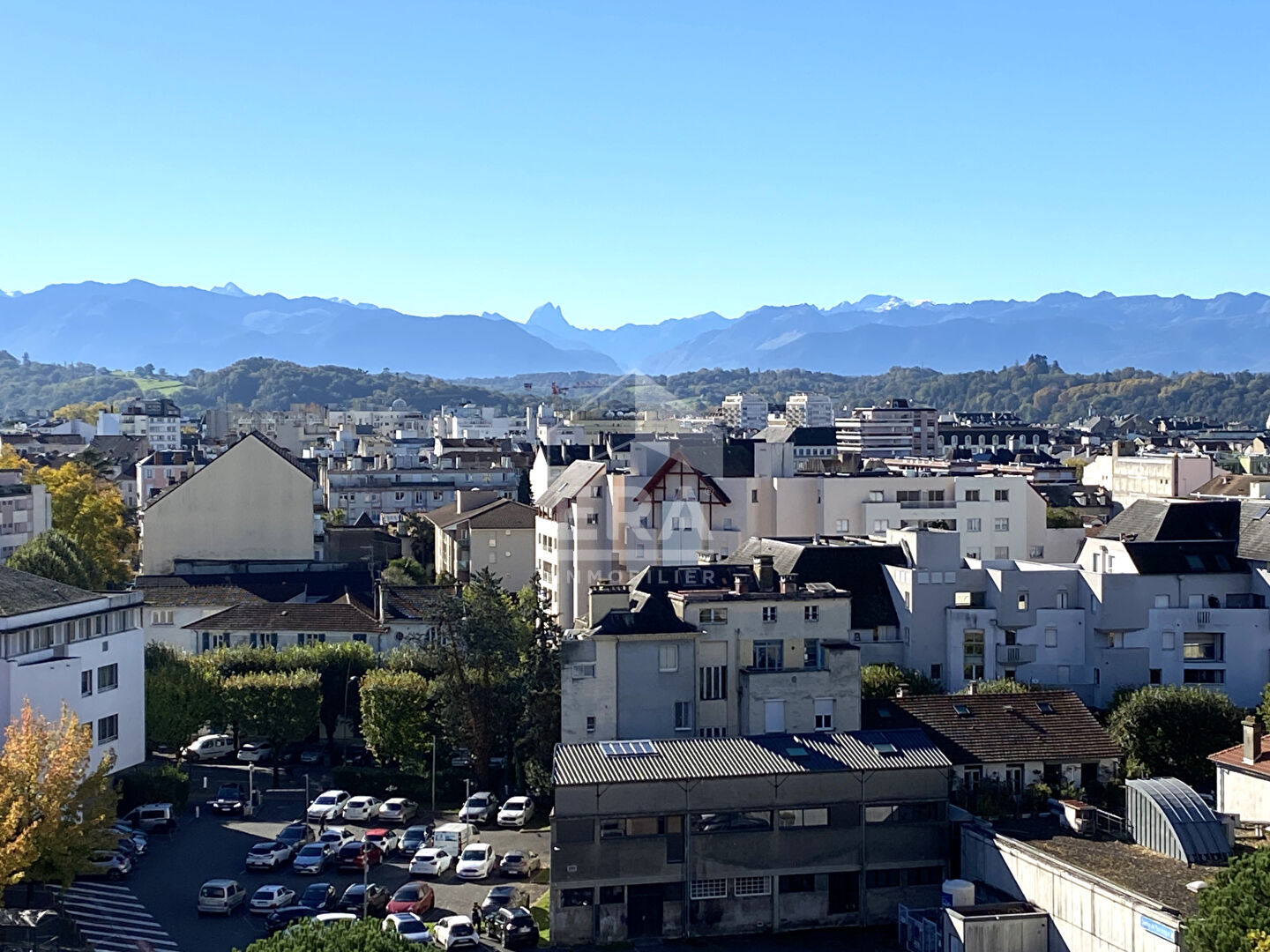 PAU - Centre ville : Appartement en duplex de 115 m² avec balcon, cave et garage