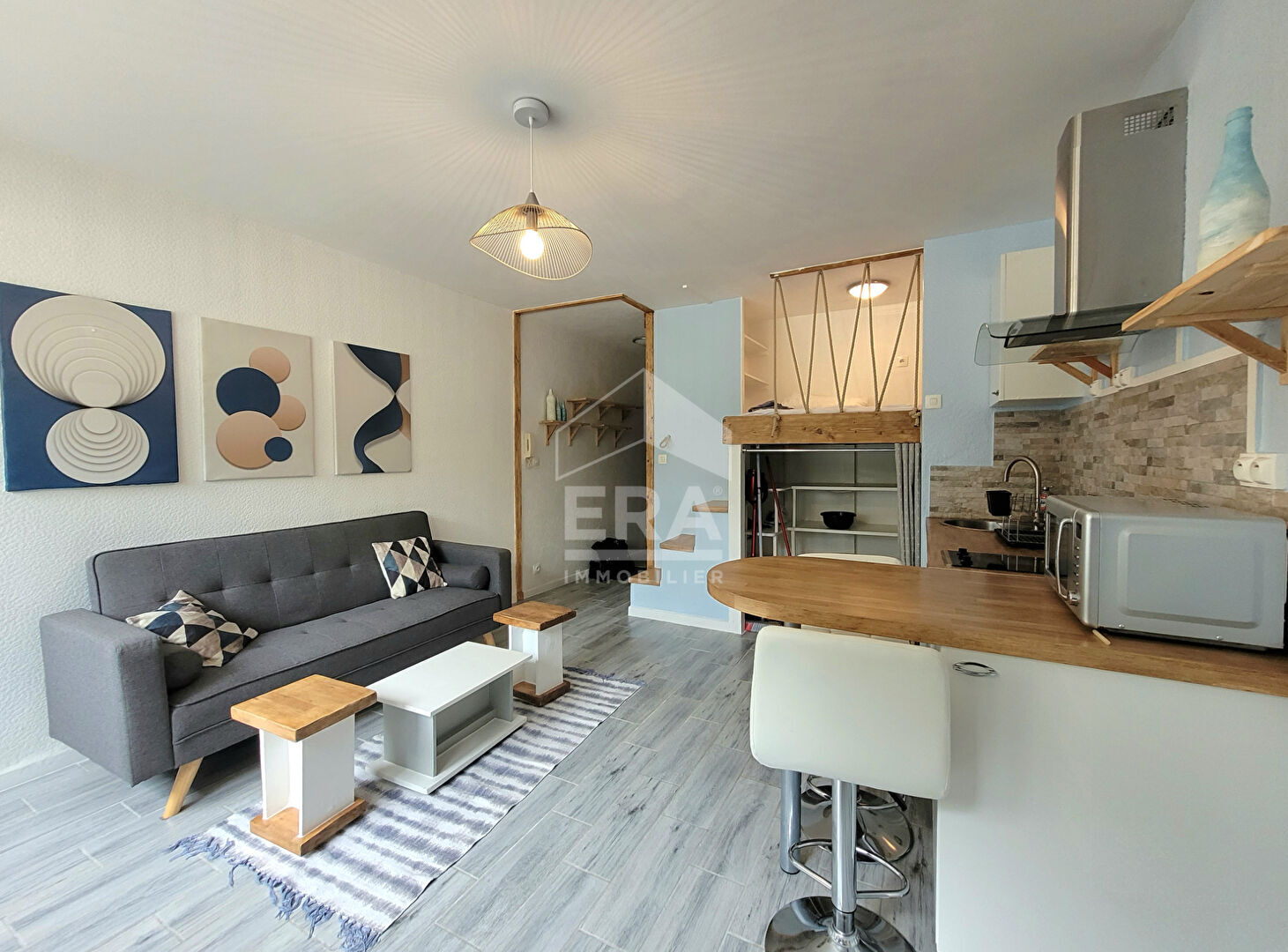 LOCATION PAU - T1 meublé de 25m² rénové avec parking