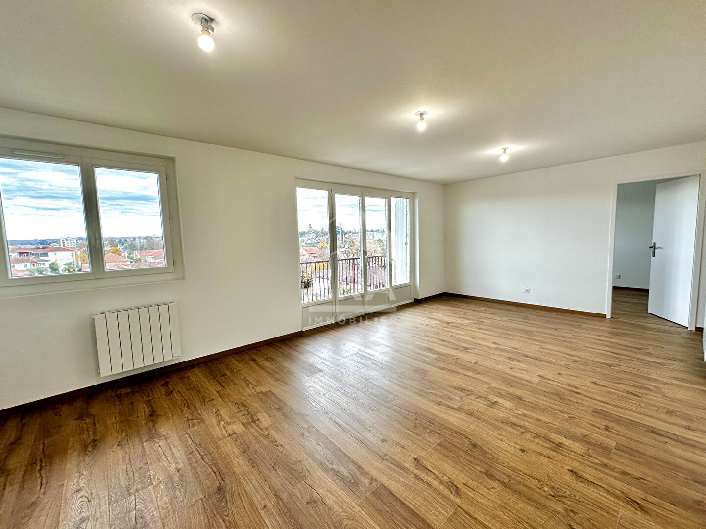 LOCATION- TARBES / Appartement T4 de 85m2  avec garage et vue Pyrénées