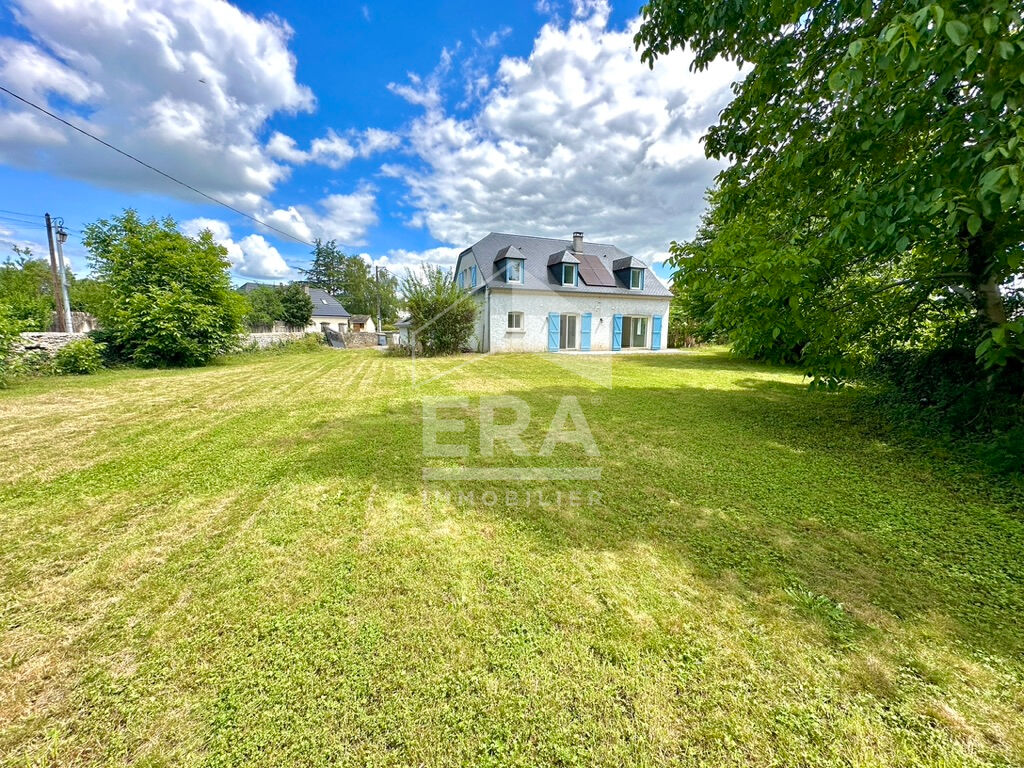 LAGOS - Plaine de Nay : Maison béarnaise traditionnelle avec garage et jardin