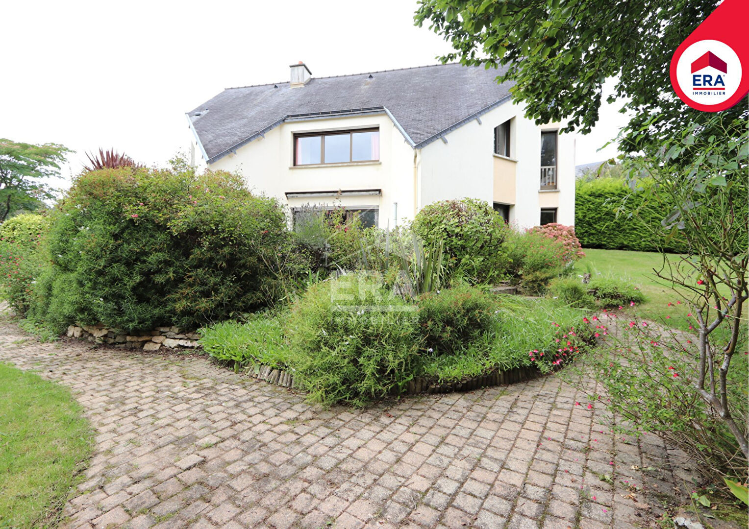 Maison Dinan - A VENDRE