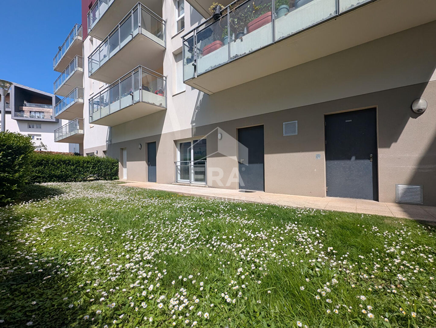 Local commercial / appartement Saint Malo 49m2 à vendre