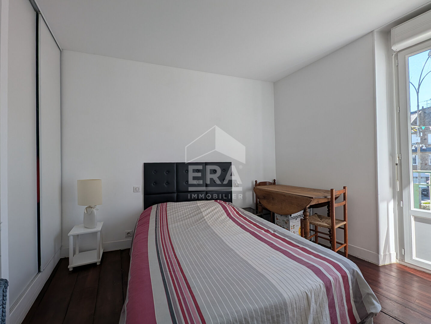 Photo Appartement Saint Malo 3 pièces 77 m2 avec grande terrasse- A vendre image 4/6