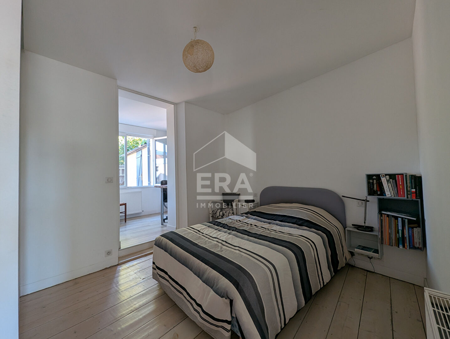 Photo Appartement Saint Malo 3 pièces 77 m2 avec grande terrasse- A vendre image 5/6