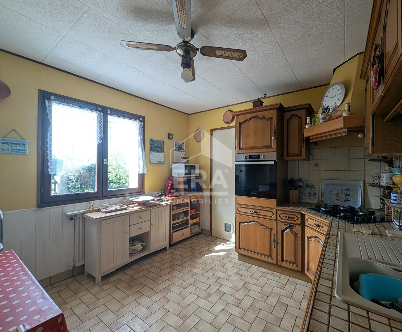 Maison avec vie de plain-pied, garage et atelier à Saint-Coulomb