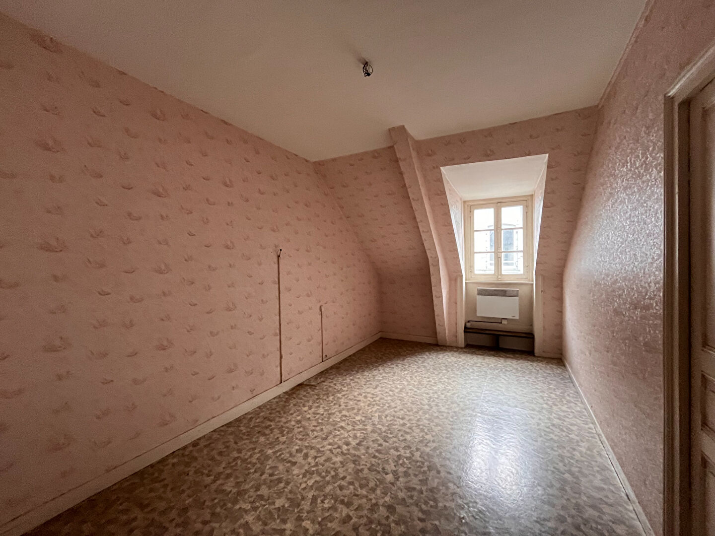 Photo Immeuble Cancale (commerces + logements + dépendances) image 6/6